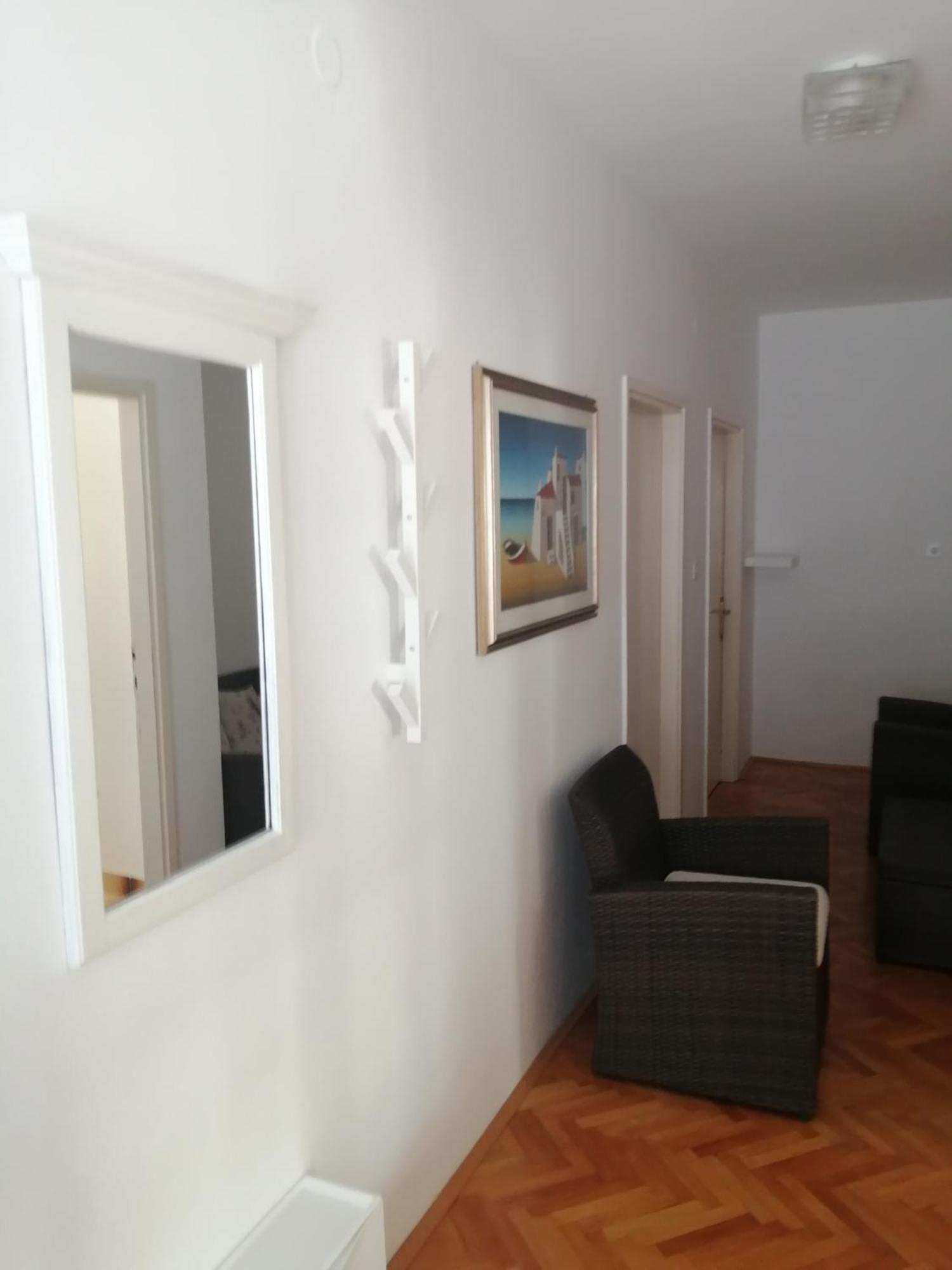 Apartment Rab Town Exterior photo
