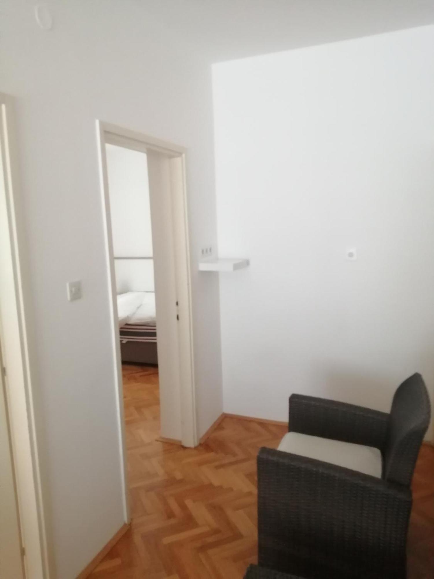 Apartment Rab Town Exterior photo